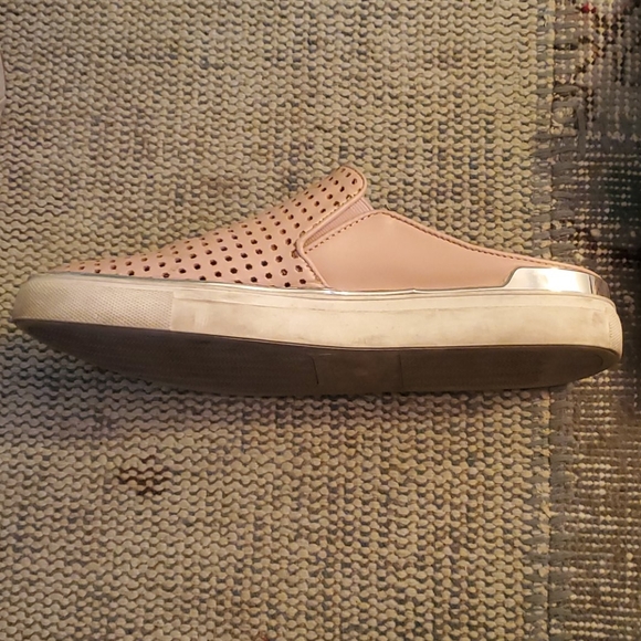 Shoes - Picture 2 of 4